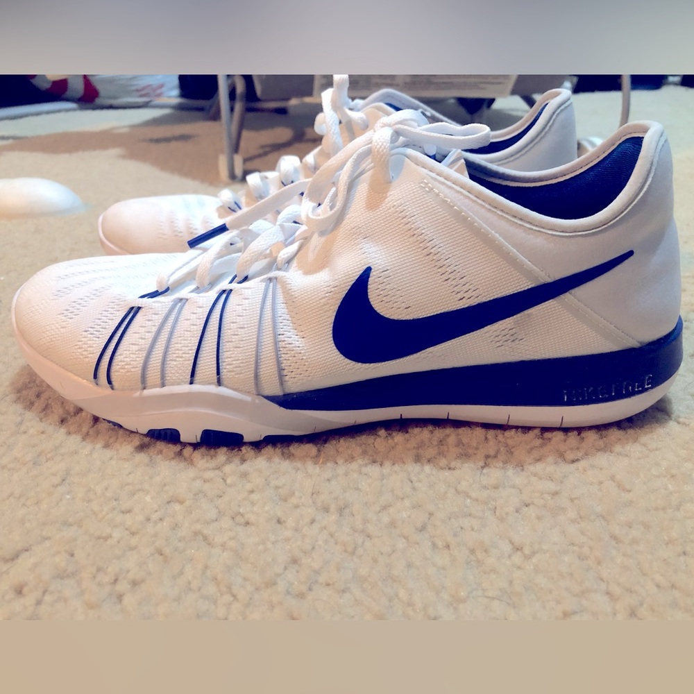 NIKE FREE, womens size 9.5